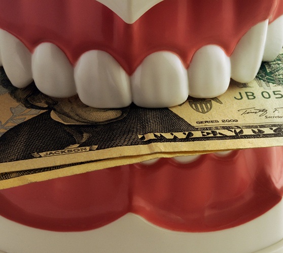 Money in a set of dentures