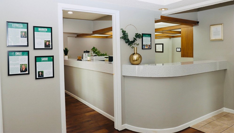 Dental treatment chair